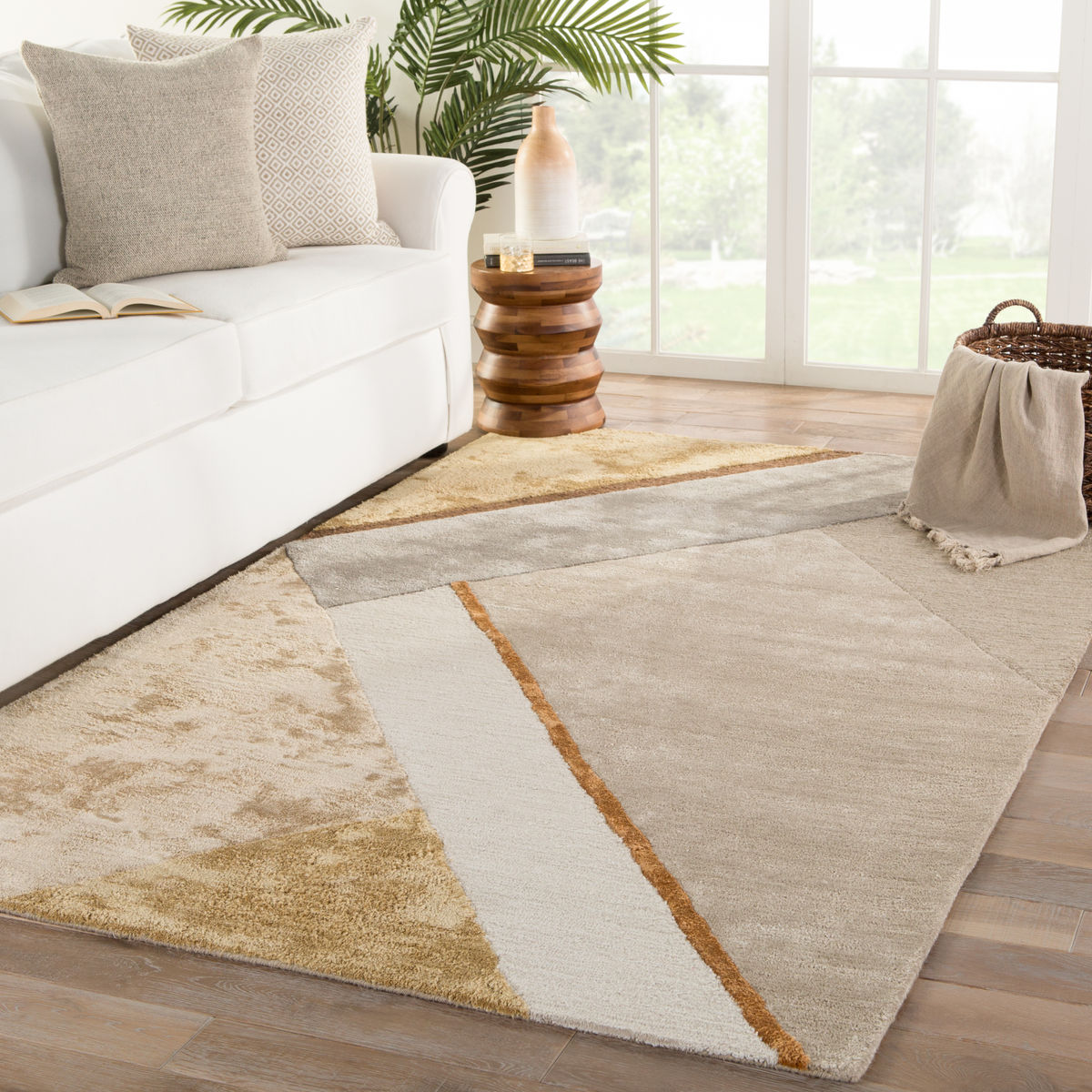 GEOMETRIC RUGS